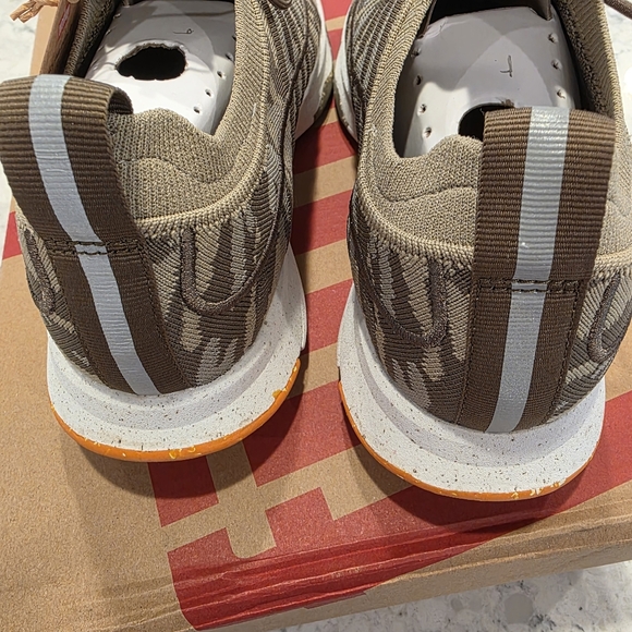 FitFlop Vitamin Ff E01 Camo Knit Sports Sneakers for Women - Size 7 NIB - Picture 9 of 16